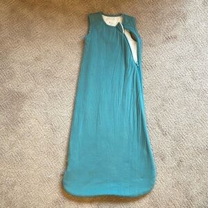 1.0 tog Kytebaby sleep sack size M 18-30 lbs. Like new.